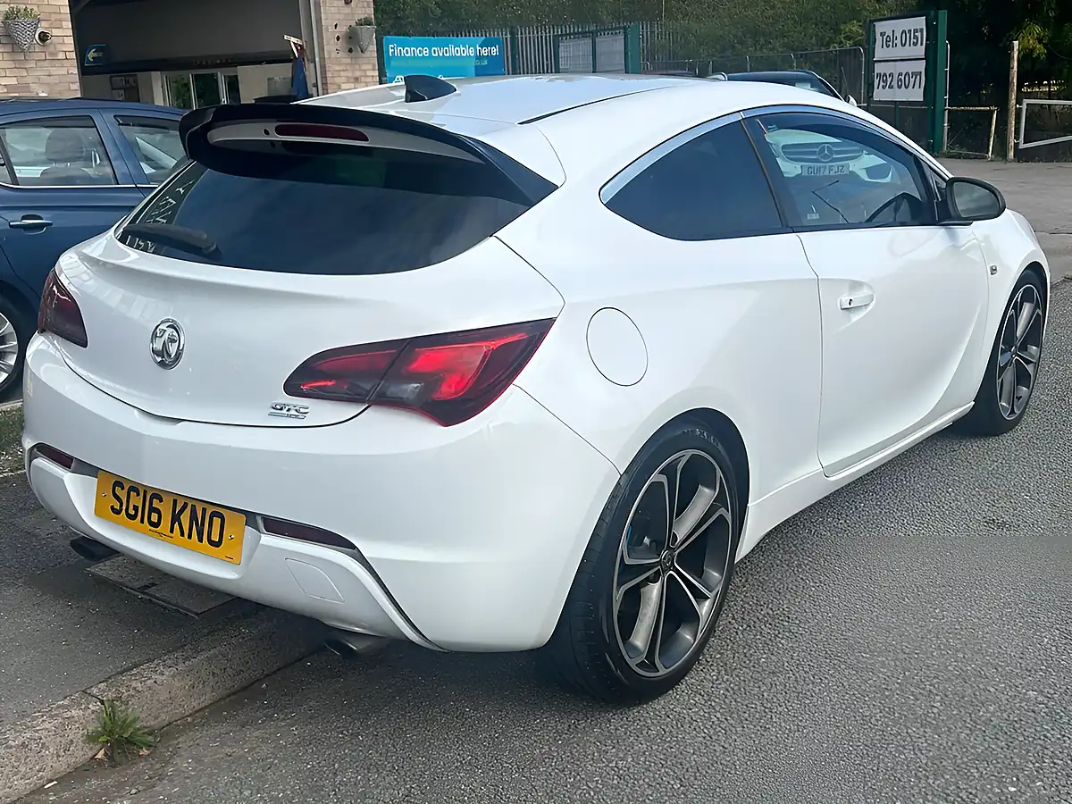 Used 2016 Vauxhall Astra Gtc Limited Edition White - Interior and Exterior details 4