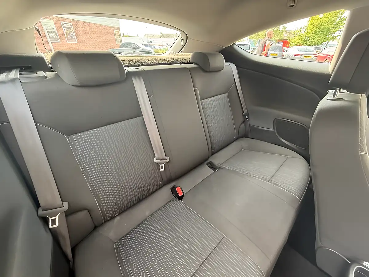 Used 2016 Vauxhall Astra Gtc Sport White - Interior and Exterior details 12