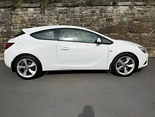 Used 2016 Vauxhall Astra Gtc Sport White - Interior and Exterior details 4