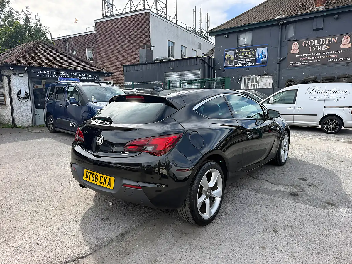 Used 2016 Vauxhall Astra Gtc Sri Black - Interior and Exterior details 3