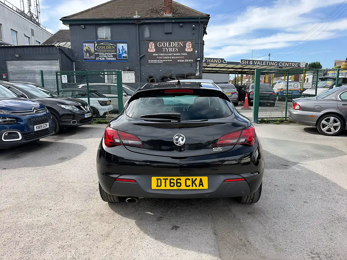 Used 2016 Vauxhall Astra Gtc Sri Black - Interior and Exterior details 4