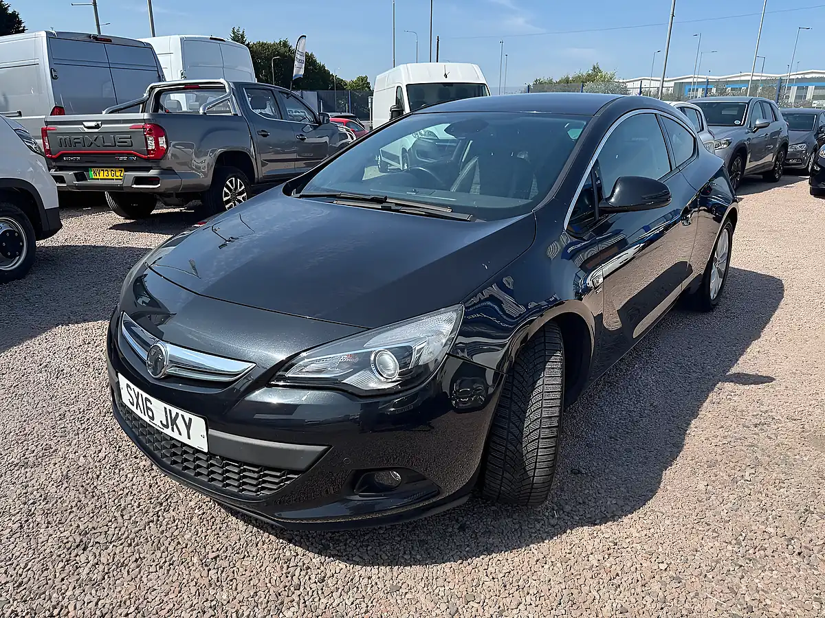 Used 2016 Vauxhall Astra Gtc Sri Black - Interior and Exterior details 11