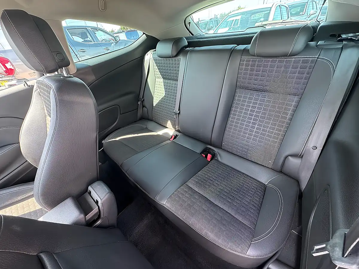 Used 2016 Vauxhall Astra Gtc Sri Black - Interior and Exterior details 19