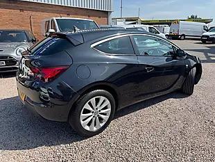 Used 2016 Vauxhall Astra Gtc Sri Black - Interior and Exterior details 4