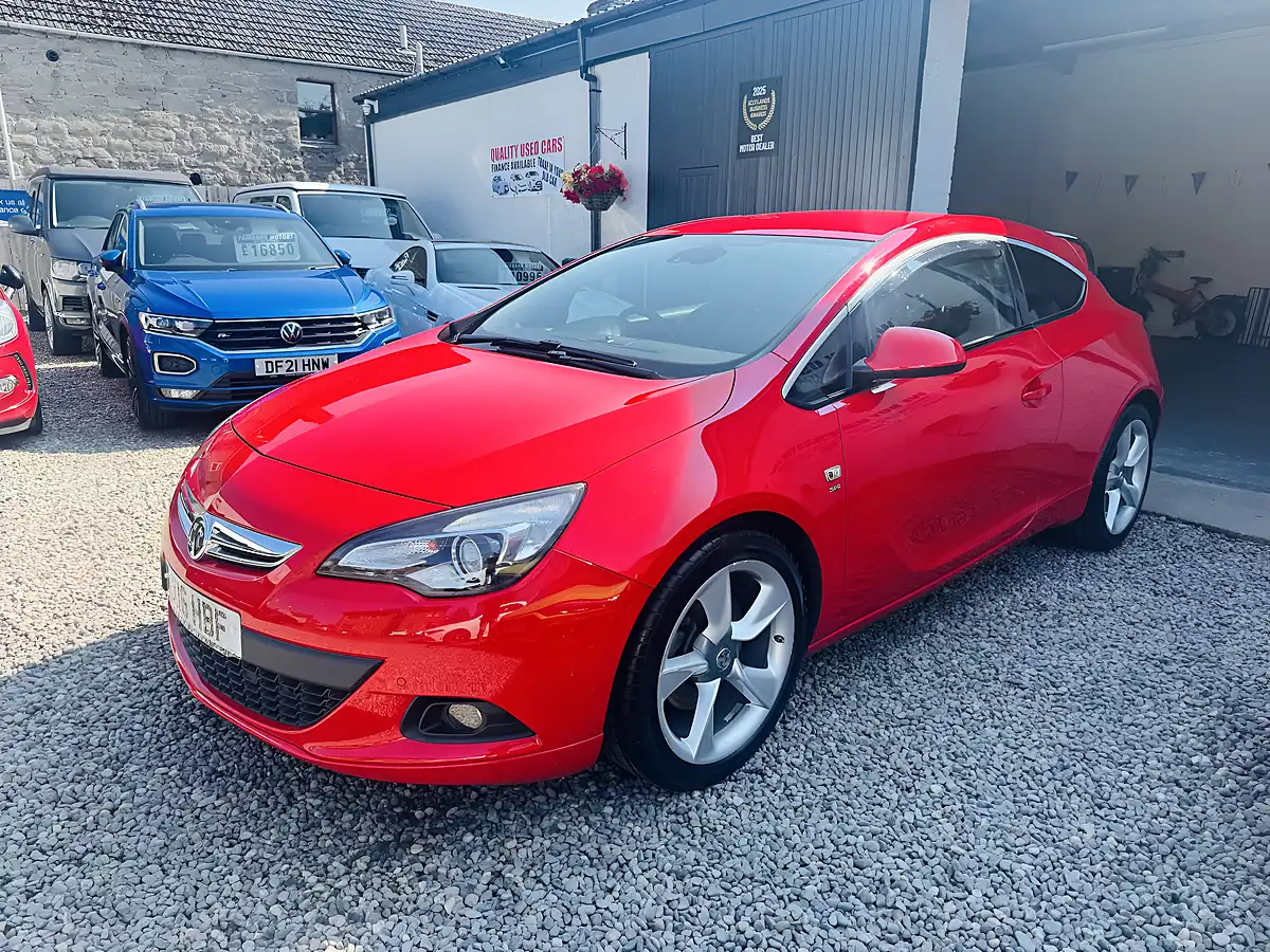 Used 2016 Vauxhall Astra Gtc Sri Red - Interior and Exterior details 2