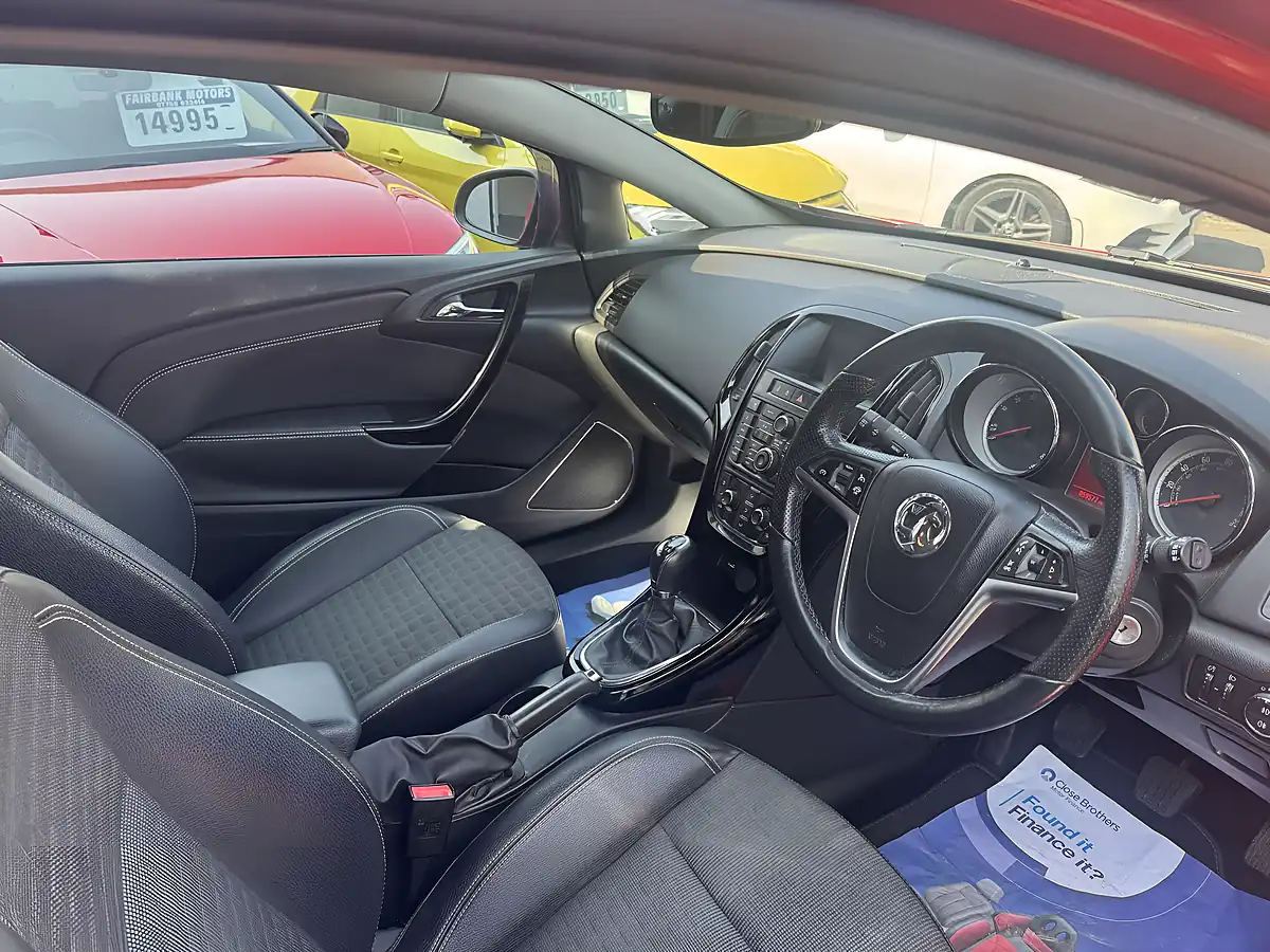 Used 2016 Vauxhall Astra Gtc Sri Red - Interior and Exterior details 5