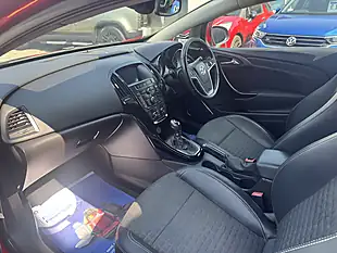 Used 2016 Vauxhall Astra Gtc Sri Red - Interior and Exterior details 8