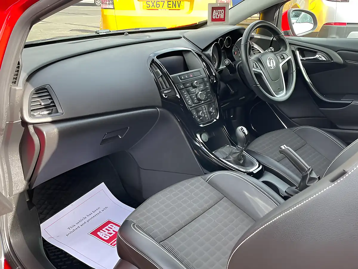 Used 2016 Vauxhall Astra Gtc Sri Red - Interior and Exterior details 15
