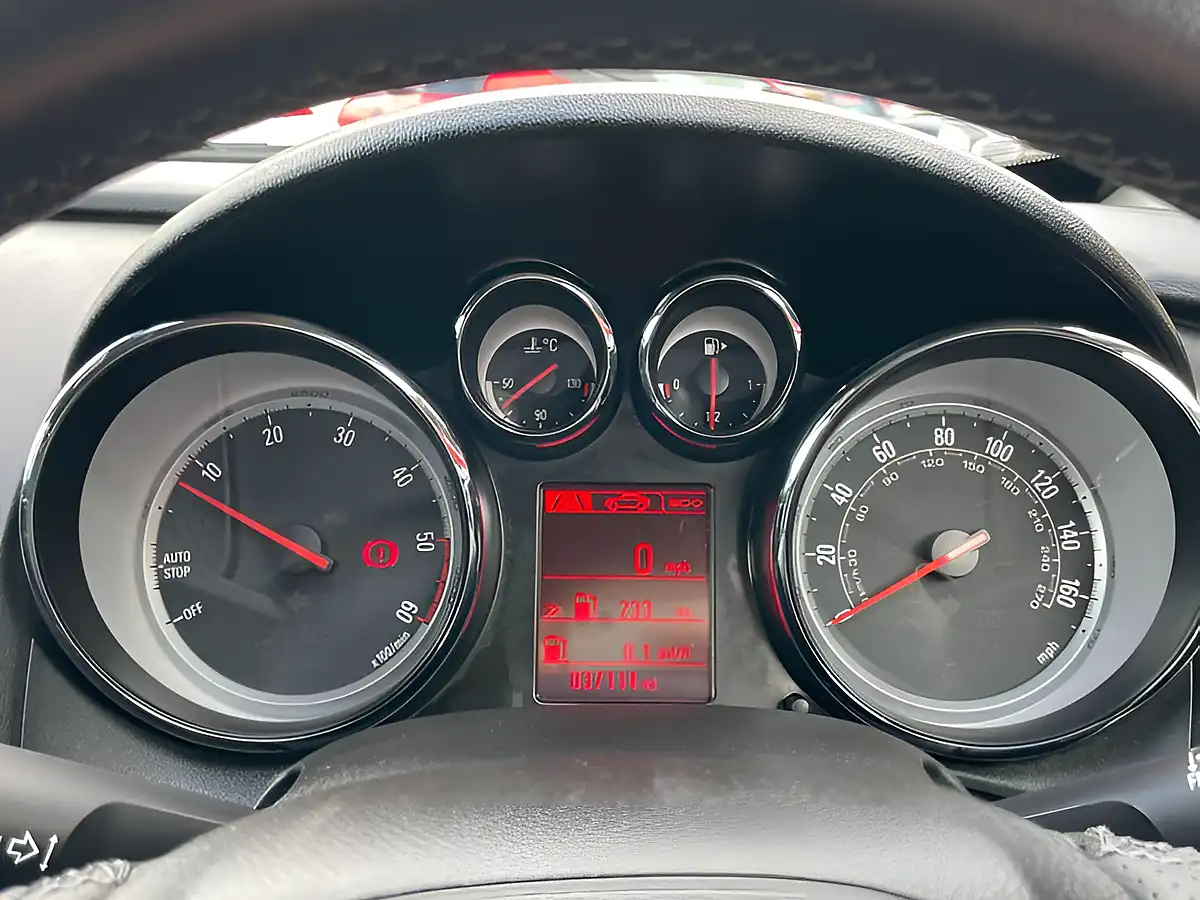 Used 2016 Vauxhall Astra Gtc Sri Red - Interior and Exterior details 19