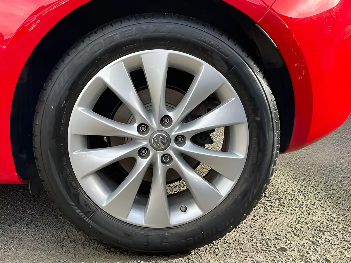 Used 2016 Vauxhall Astra Gtc Sri Red - Interior and Exterior details 6