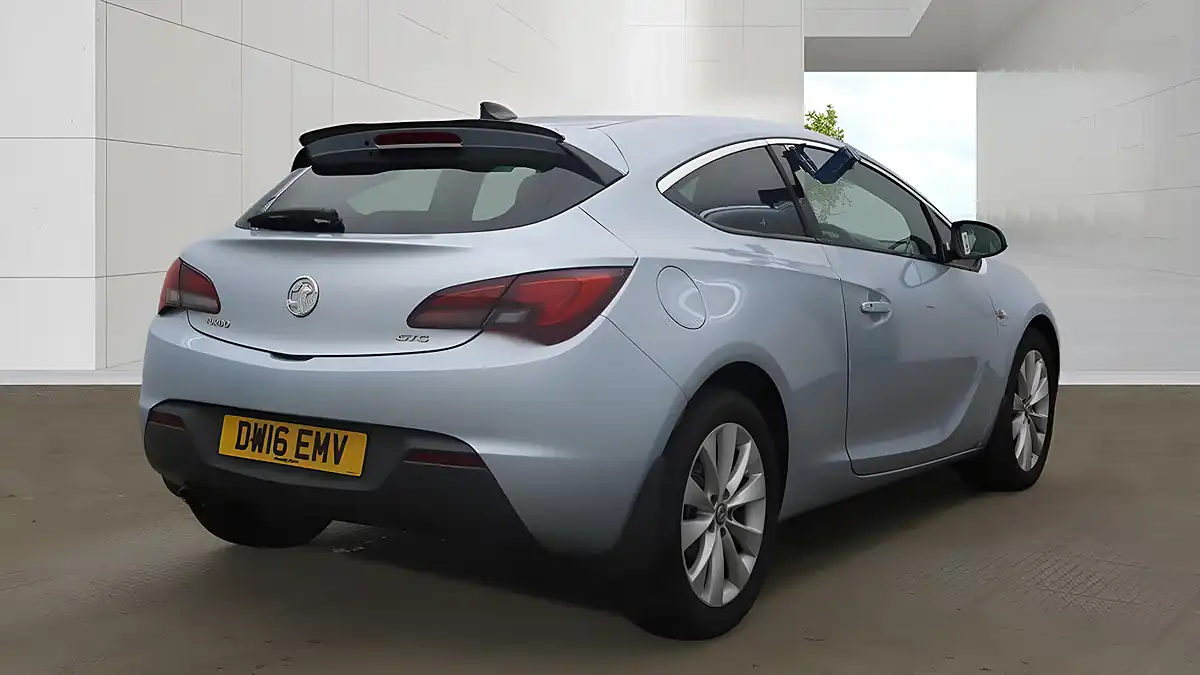 Used 2016 Vauxhall Astra Gtc Sri Silver - Interior and Exterior details 6