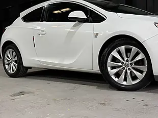 Used 2016 Vauxhall Astra Gtc Sri White - Interior and Exterior details 20