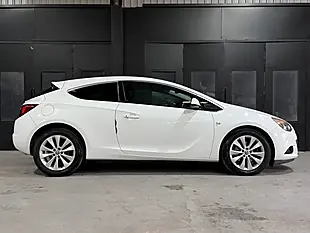 Used 2016 Vauxhall Astra Gtc Sri White - Interior and Exterior details 4