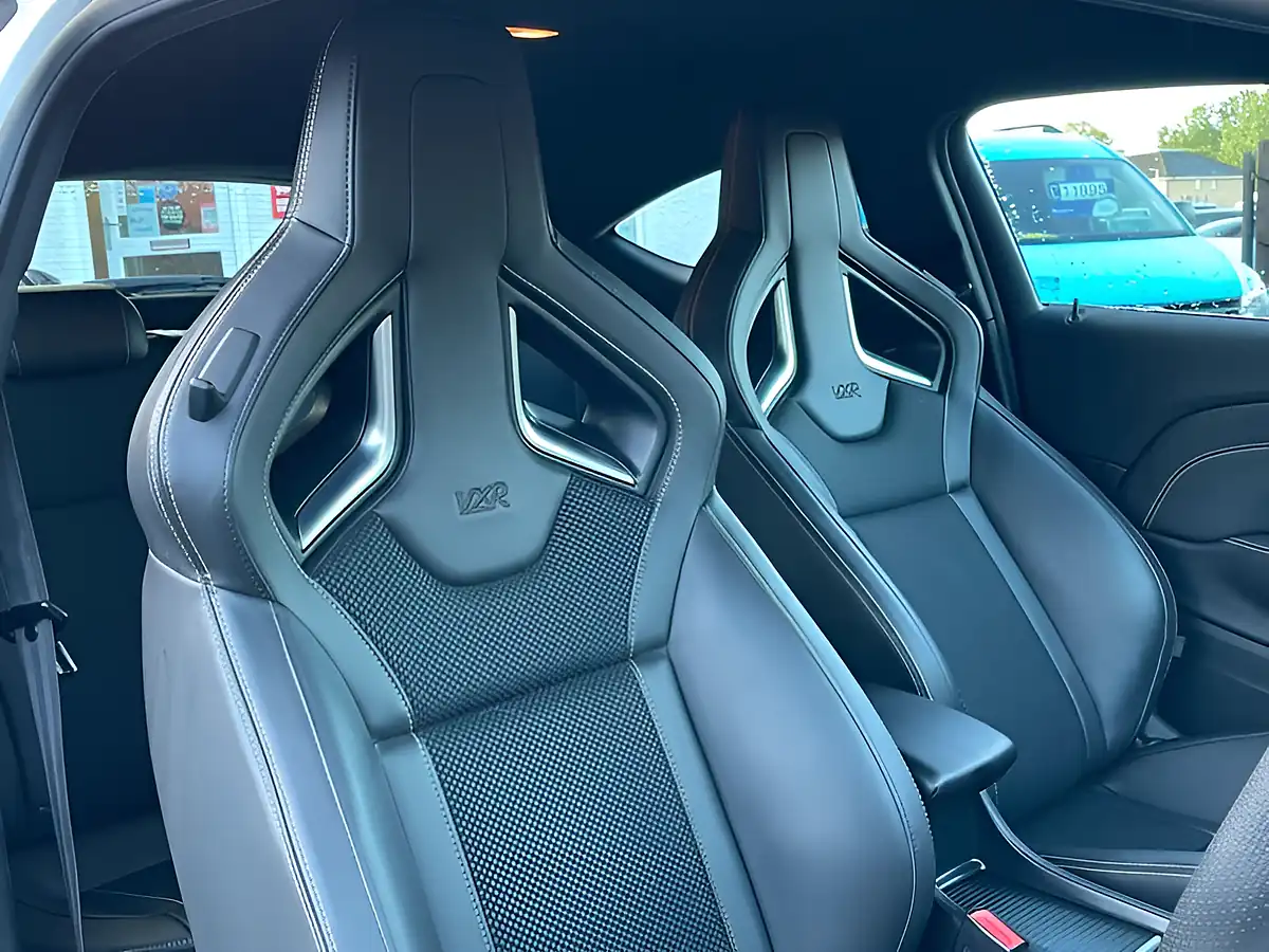 Used 2016 Vauxhall Astra Gtc Vxr White - Interior and Exterior details 12