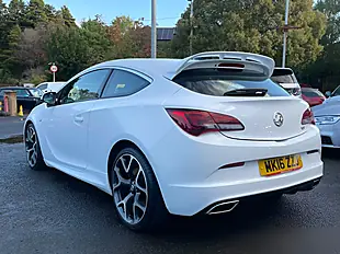 Used 2016 Vauxhall Astra Gtc Vxr White - Interior and Exterior details 4