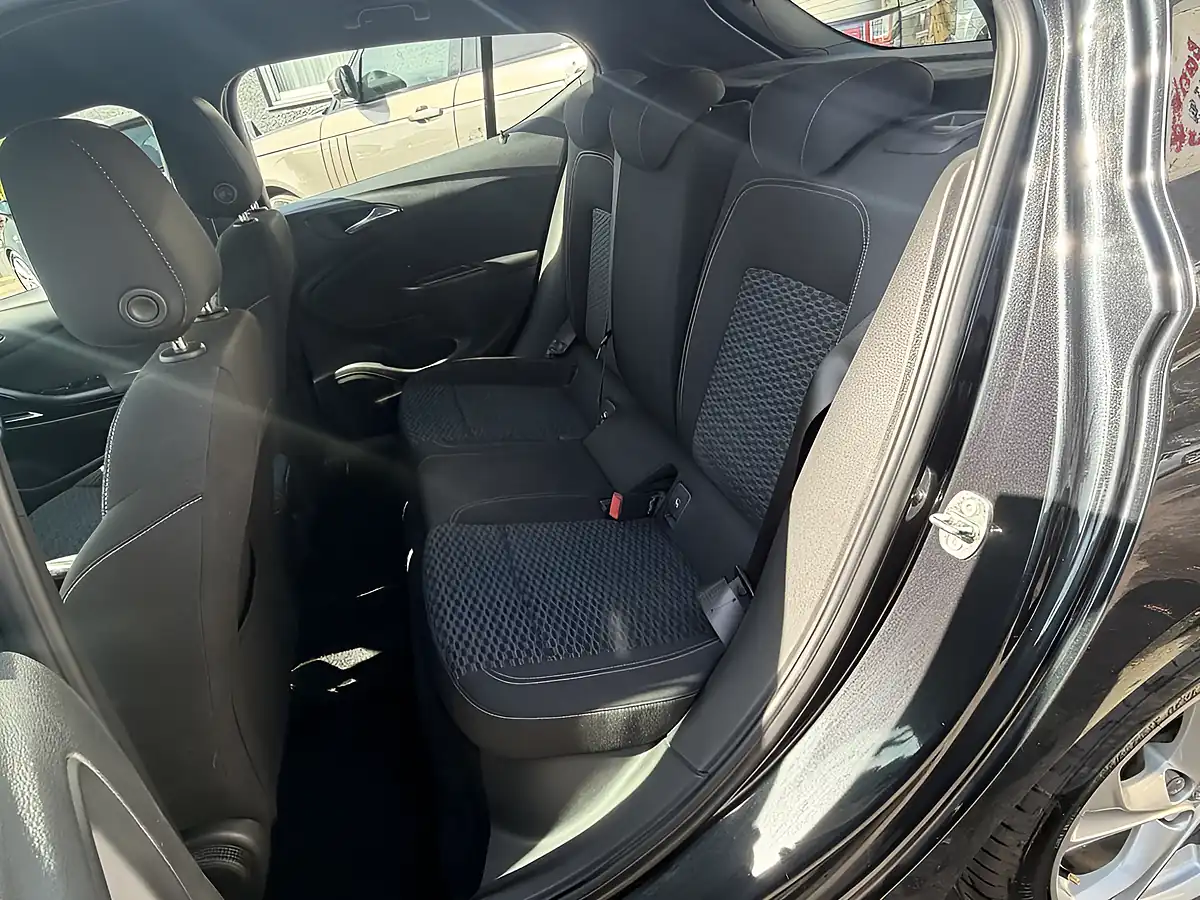 Used 2016 Vauxhall Astra Sri Black - Interior and Exterior details 14