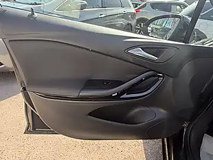 Used 2016 Vauxhall Astra Sri Black - Interior and Exterior details 15