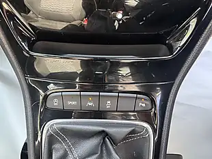 Used 2016 Vauxhall Astra Sri Black - Interior and Exterior details 19