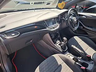 Used 2016 Vauxhall Astra Sri Black - Interior and Exterior details 17