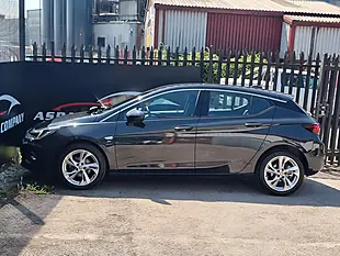 Used 2016 Vauxhall Astra Sri Black - Interior and Exterior details 4