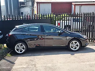 Used 2016 Vauxhall Astra Sri Black - Interior and Exterior details 5