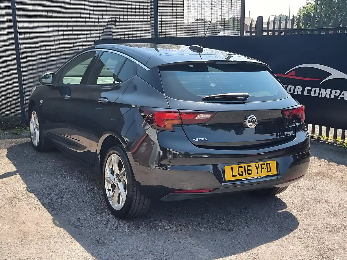 Used 2016 Vauxhall Astra Sri Black - Interior and Exterior details 6