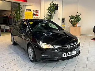 Used 2016 Vauxhall Astra Sri Black - Interior and Exterior details 2