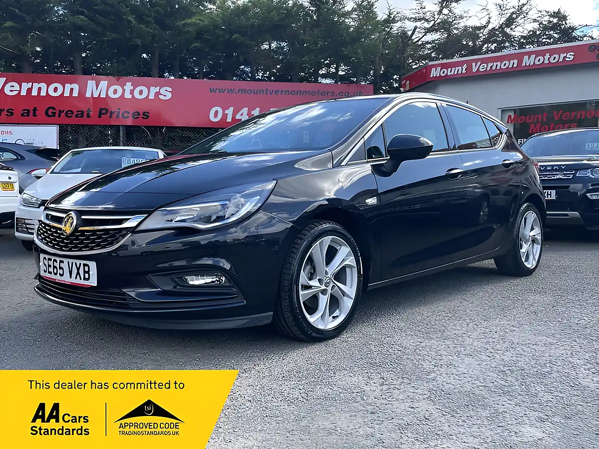 Used 2016 Vauxhall Astra Sri Black - Front View