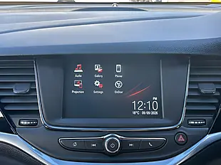 Used 2016 Vauxhall Astra Sri Black - Interior and Exterior details 16