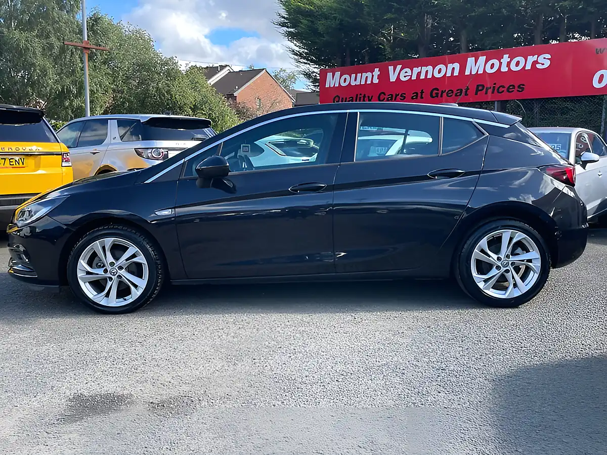 Used 2016 Vauxhall Astra Sri Black - Interior and Exterior details 6