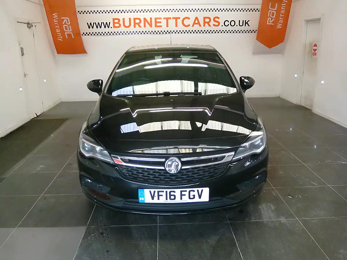 Used 2016 Vauxhall Astra Sri Black - Interior and Exterior details 4