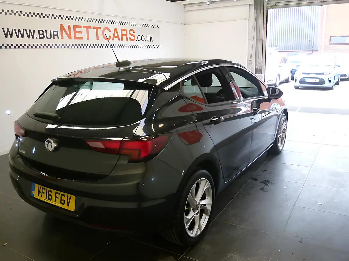 Used 2016 Vauxhall Astra Sri Black - Interior and Exterior details 8