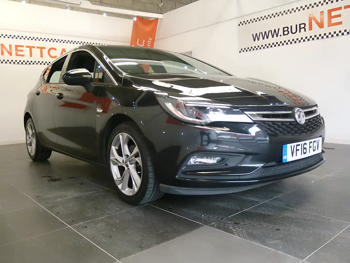 Used 2016 Vauxhall Astra Sri Black - Interior and Exterior details 9