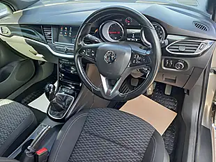 Used 2016 Vauxhall Astra Sri Grey - Interior and Exterior details 14