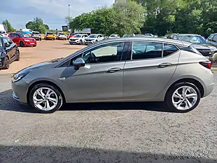 Used 2016 Vauxhall Astra Sri Grey - Interior and Exterior details 4