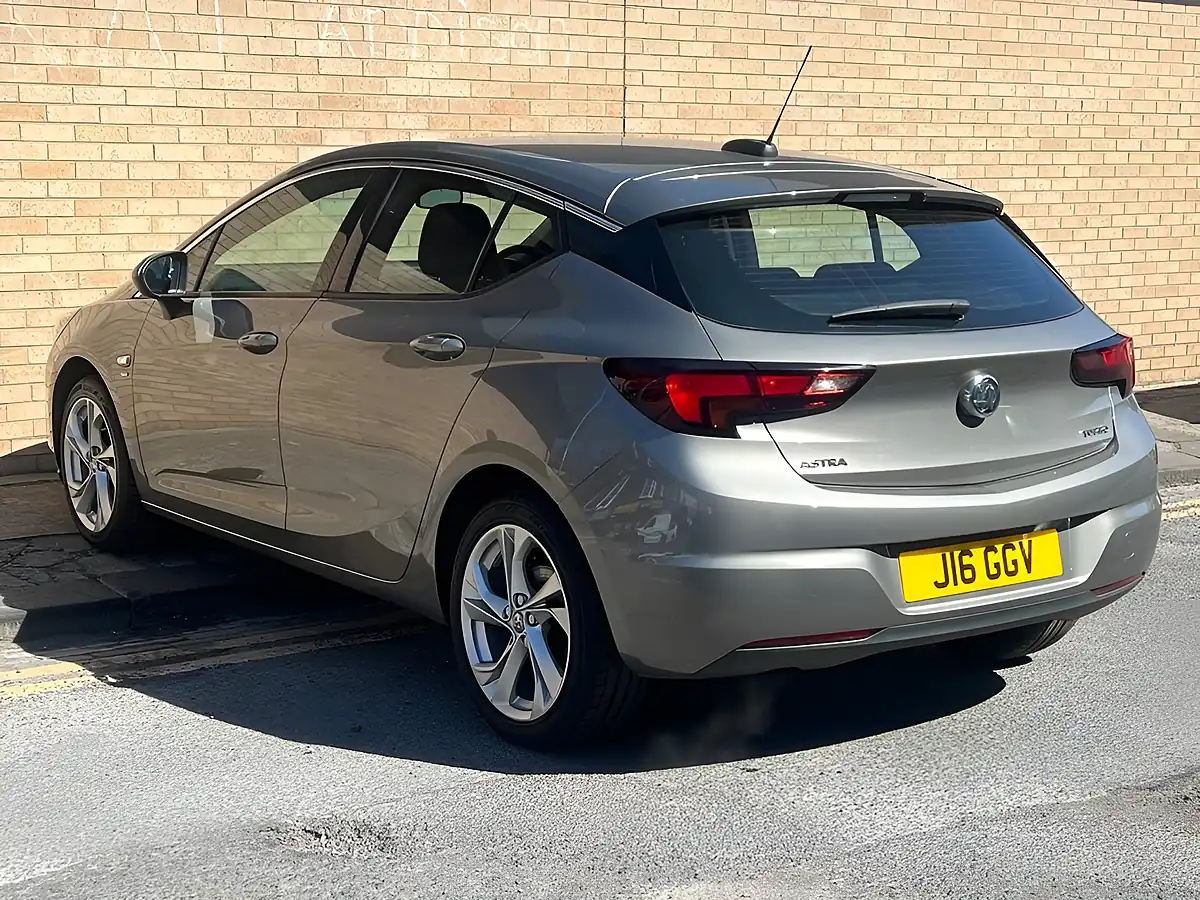 Used 2016 Vauxhall Astra Sri Grey - Interior and Exterior details 19
