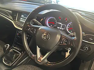 Used 2016 Vauxhall Astra Sri Grey - Interior and Exterior details 8