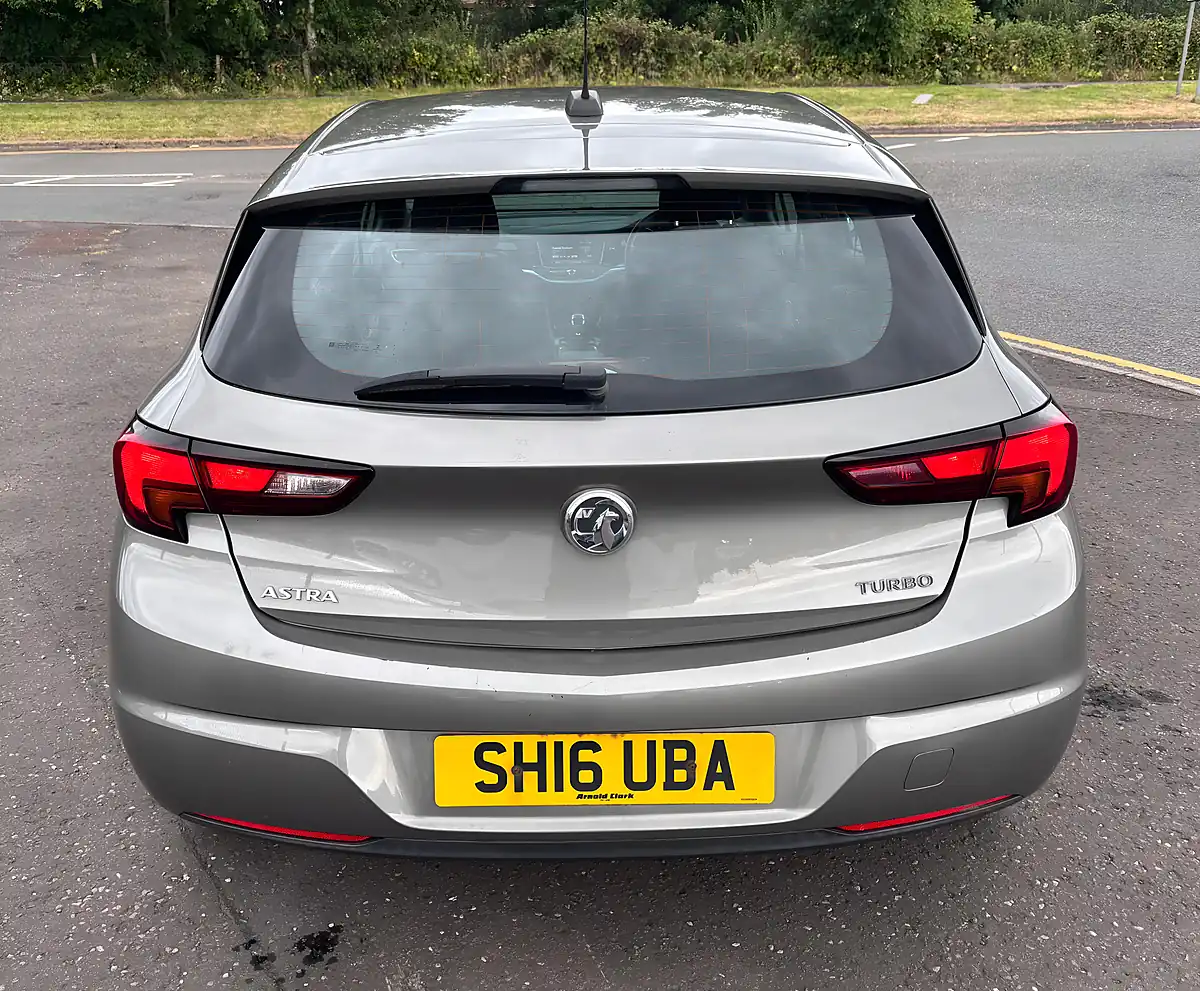 Used 2016 Vauxhall Astra Sri Grey - Interior and Exterior details 6
