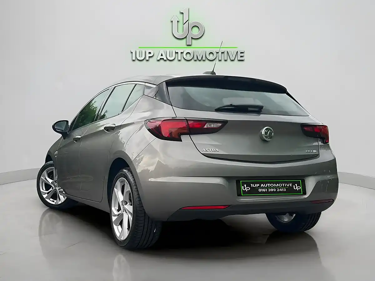 Used 2016 Vauxhall Astra Sri Grey - Interior and Exterior details 8