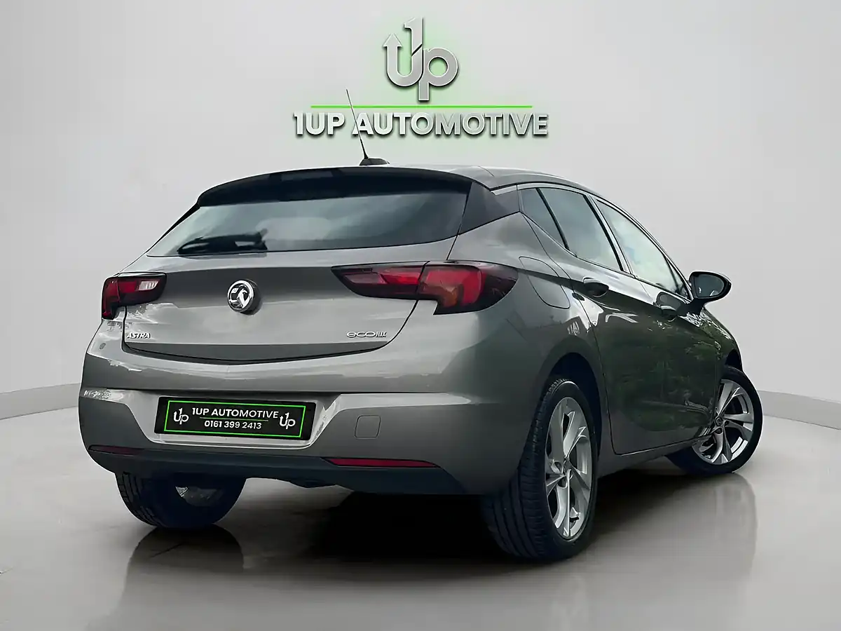 Used 2016 Vauxhall Astra Sri Grey - Interior and Exterior details 9