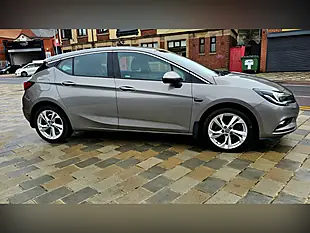 Used 2016 Vauxhall Astra Sri Grey - Interior and Exterior details 2