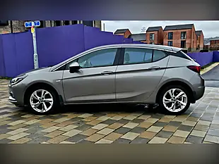 Used 2016 Vauxhall Astra Sri Grey - Interior and Exterior details 6