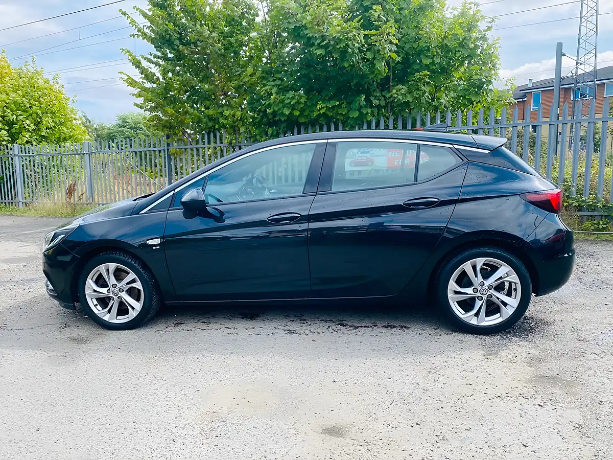 Used 2016 Vauxhall Astra Sri Nav Black - Interior and Exterior details 11