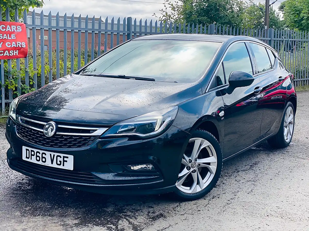 Used 2016 Vauxhall Astra Sri Nav Black - Interior and Exterior details 4