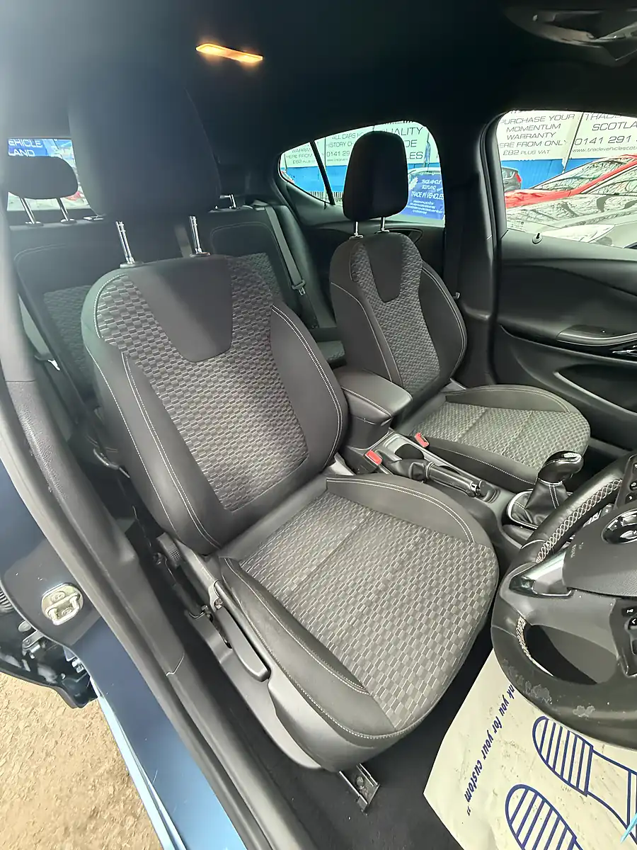 Used 2016 Vauxhall Astra Sri Nav Blue - Interior and Exterior details 15