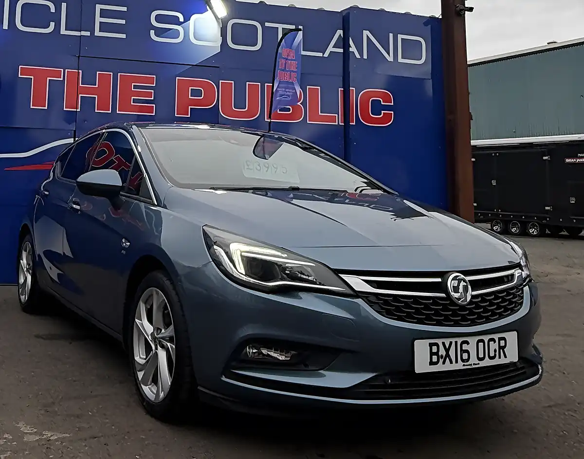 Used 2016 Vauxhall Astra Sri Nav Blue - Interior and Exterior details 5