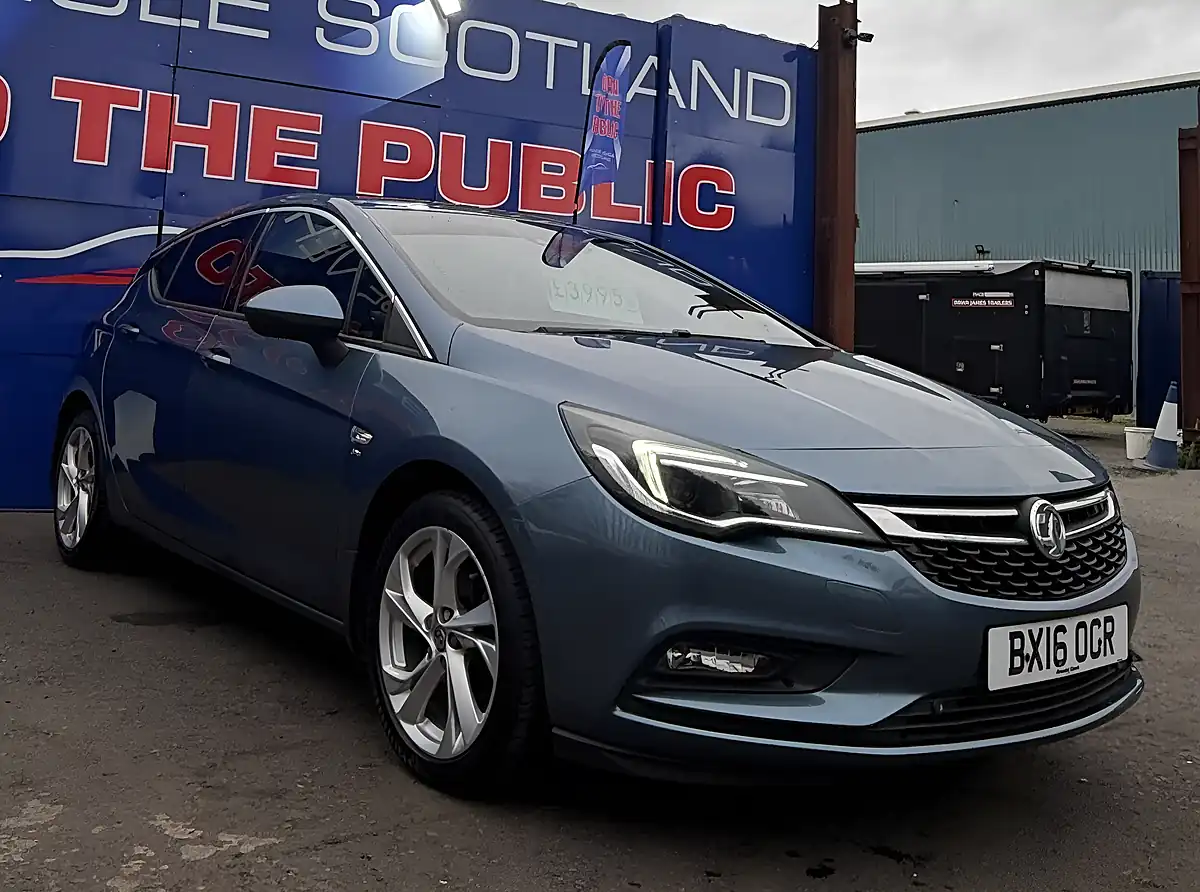 Used 2016 Vauxhall Astra Sri Nav Blue - Interior and Exterior details 6