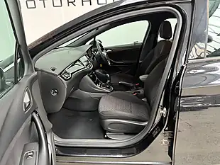 Used 2016 Vauxhall Astra Sri Nav Carbon Black - Interior and Exterior details 9
