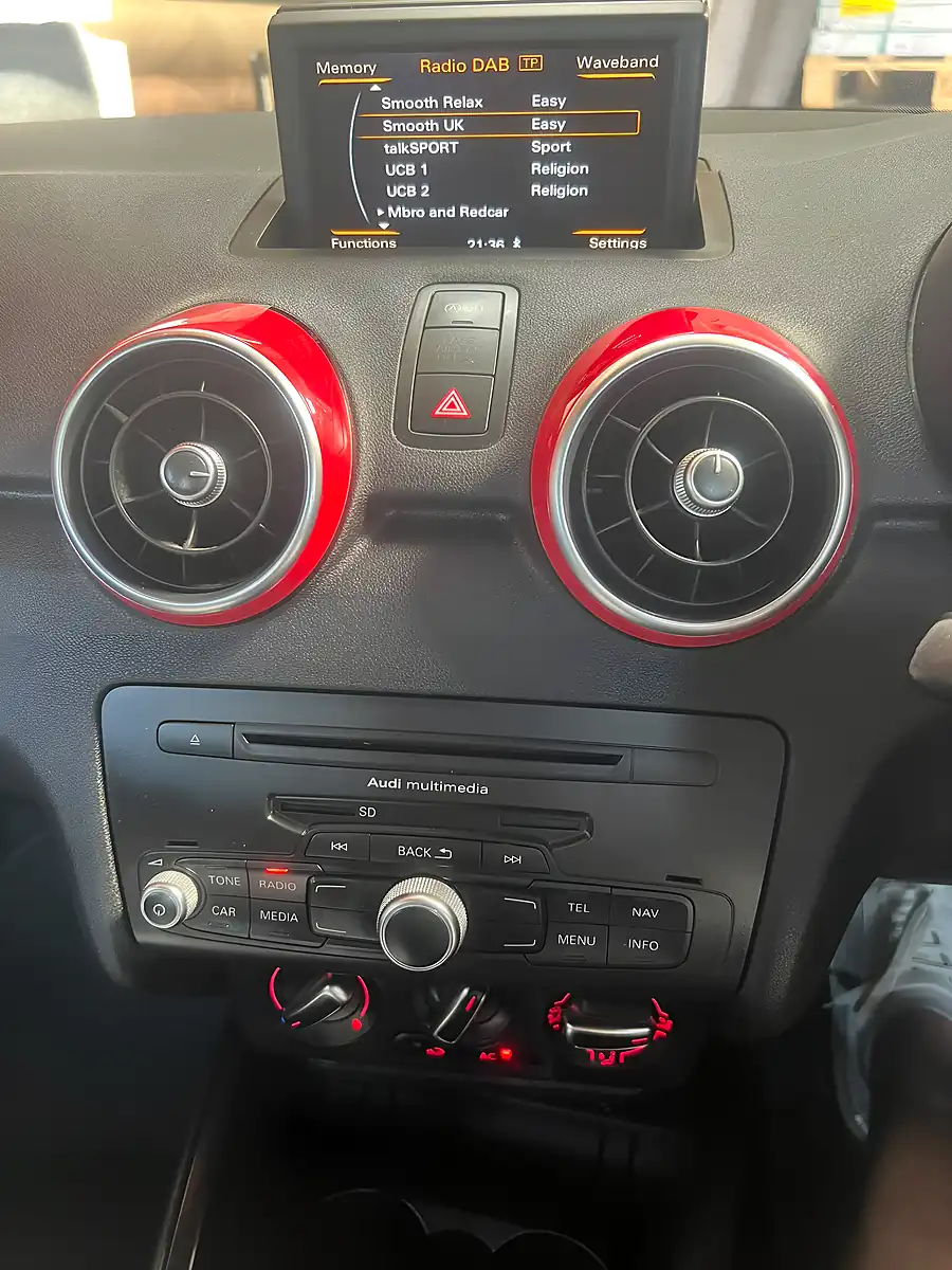 Used 2016 Vauxhall Astra Sri Nav - Interior and Exterior details 13