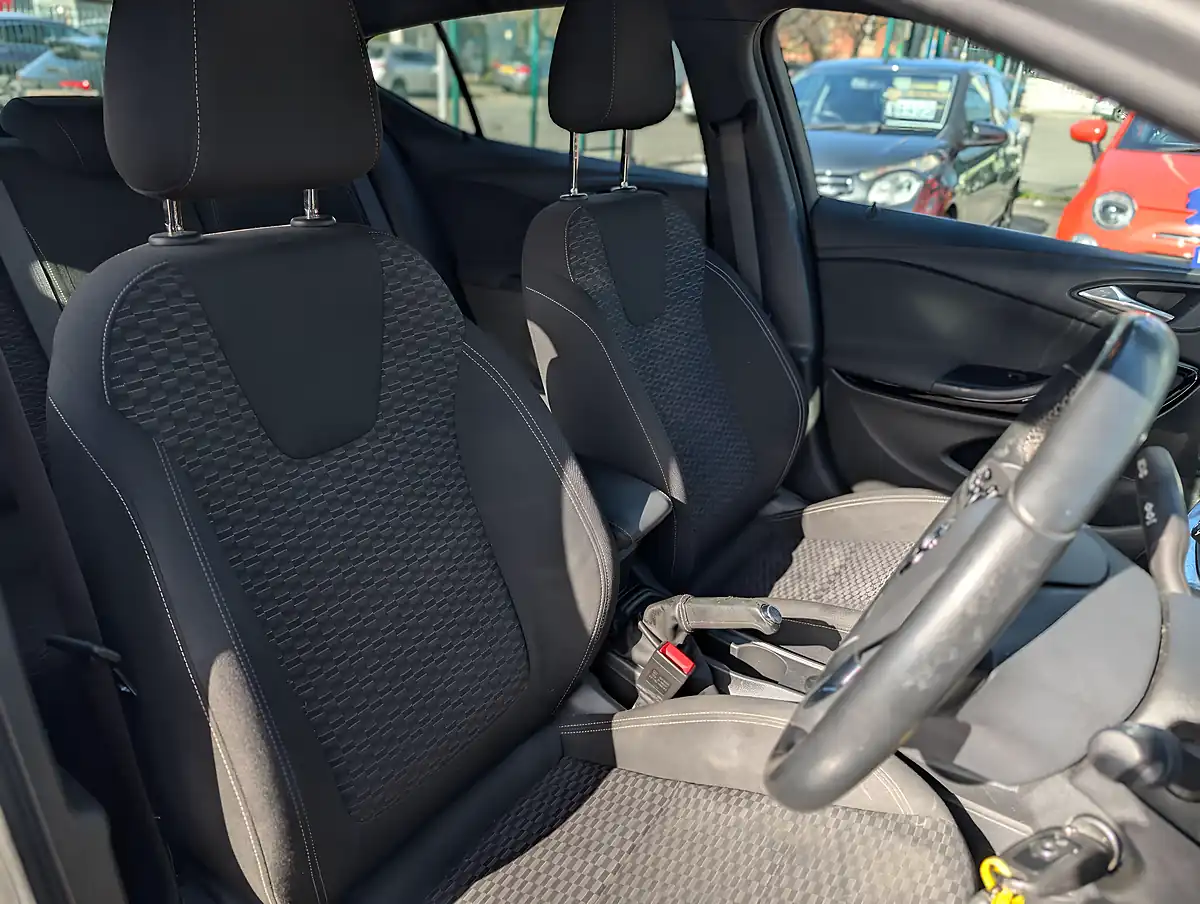 Used 2016 Vauxhall Astra Sri Nav - Interior and Exterior details 12